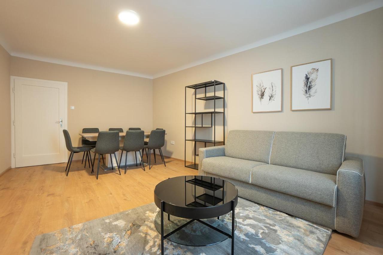 A 2-Bedroom Apartment With A King-Size Bed And A Balcony Is Located Just A 15-Minute Walk From Stephansplatz. Wien Eksteriør billede