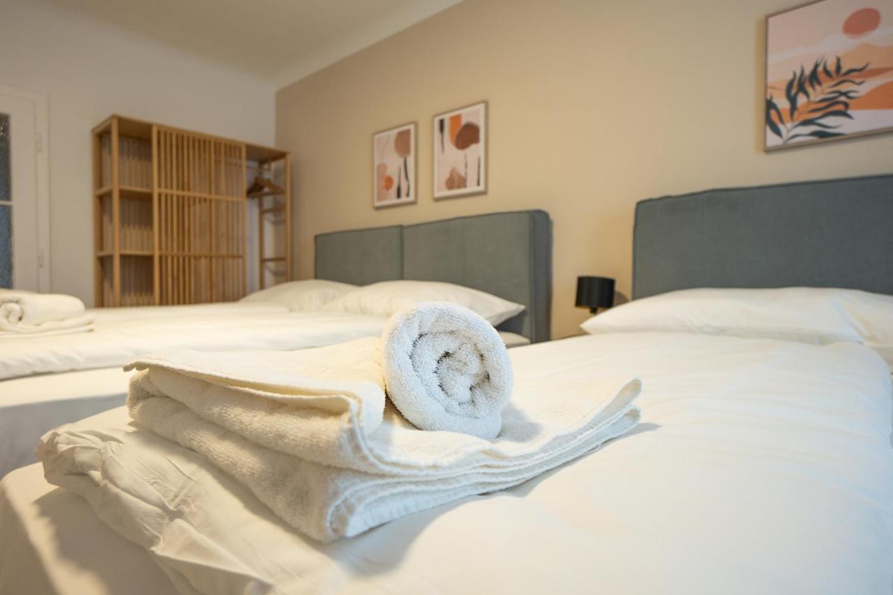 A 2-Bedroom Apartment With A King-Size Bed And A Balcony Is Located Just A 15-Minute Walk From Stephansplatz. Wien Eksteriør billede