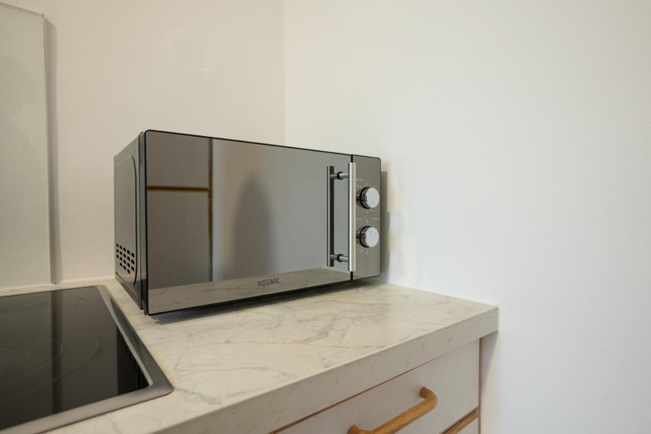 A 2-Bedroom Apartment With A King-Size Bed And A Balcony Is Located Just A 15-Minute Walk From Stephansplatz. Wien Eksteriør billede